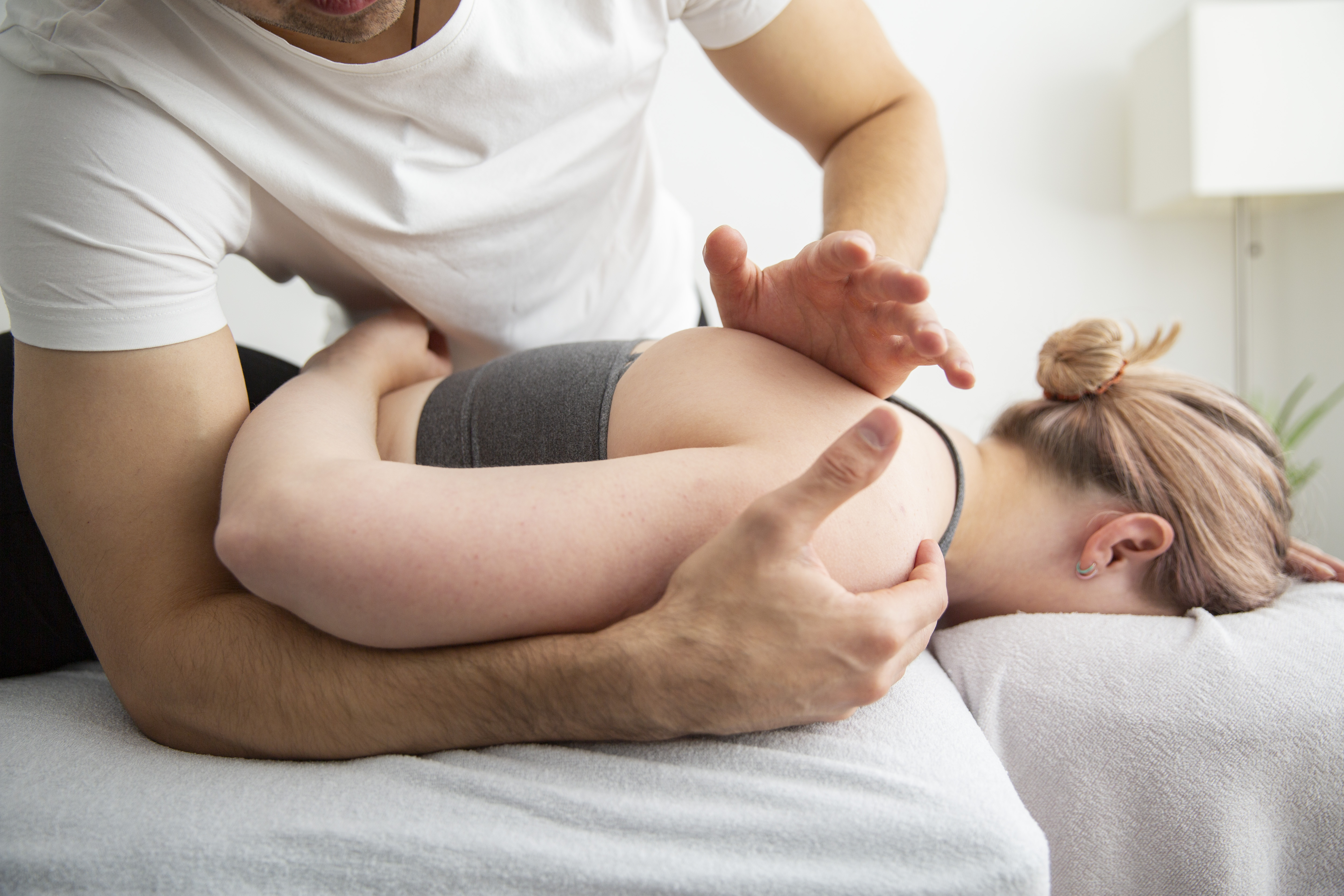 Deep tissue massage treatment