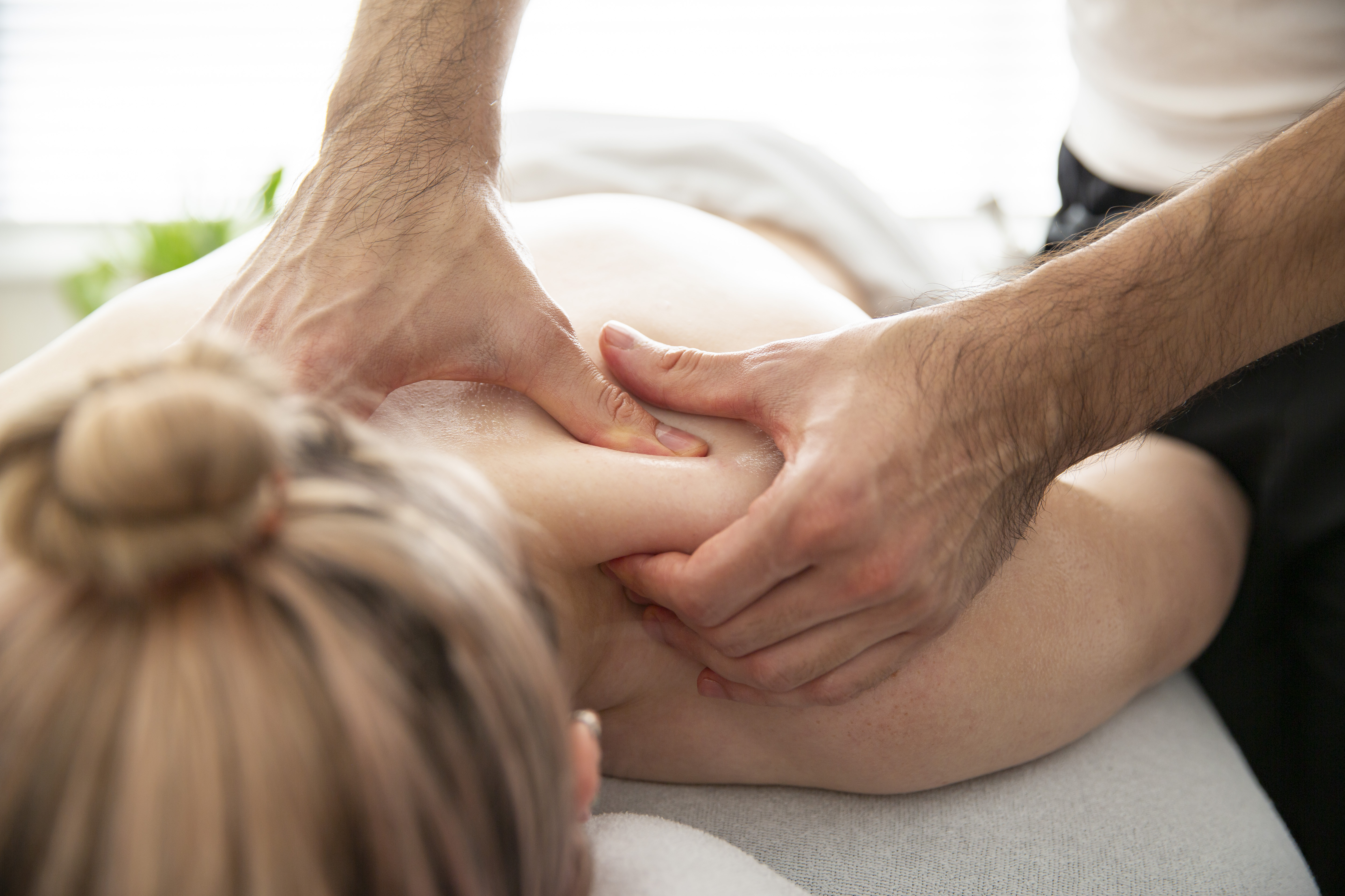 Sports massage near Kingston